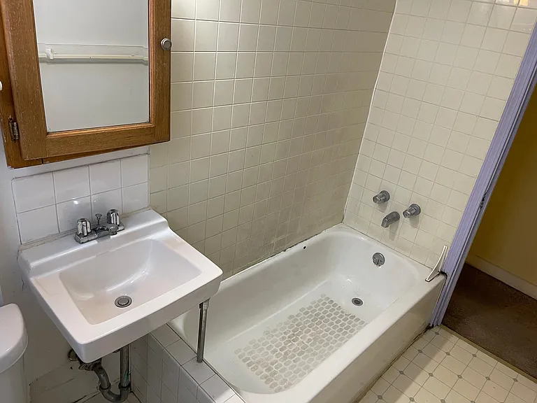 7 Berkley Pl #1 — Photo 11