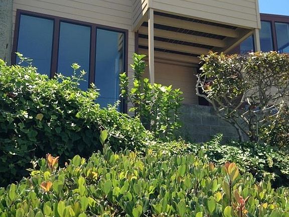 2nd image of 400 Calle Miramar