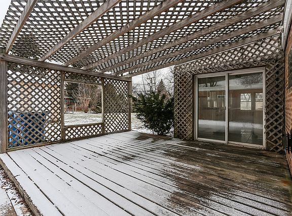 3rd image of 2940 N Prater Ave