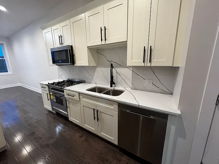 4819 Main St #202 — Photo 2
