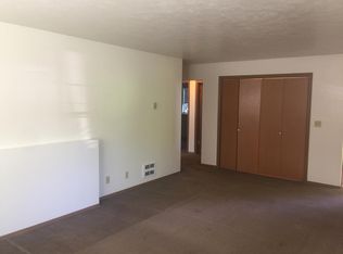 229 W 3rd St, Cheney, WA 99004