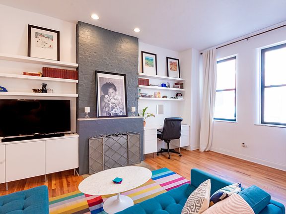 3rd image of 1854 N Lincoln Ave #1