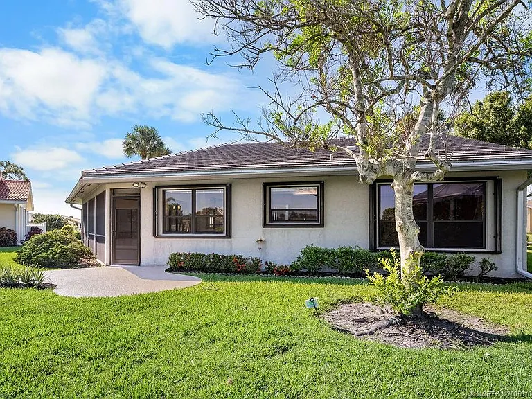 2386 SW Creekside Dr — Photo 37