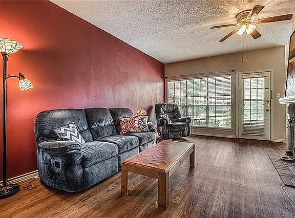 2nd image of 2320 Northlake Ct