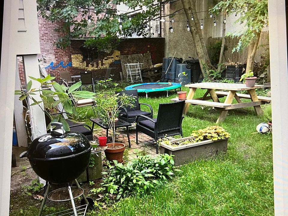 Inman yard