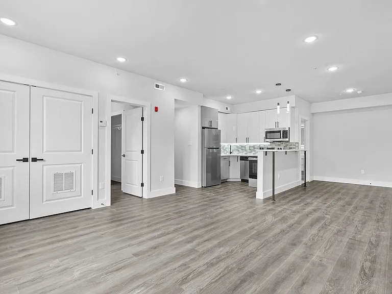1108 W Dauphin St #201 — Photo 18