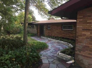 37 High Acres Dr, Poughkeepsie, NY 12603