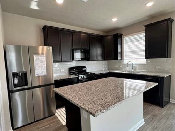 307 Camp Bowie Ln