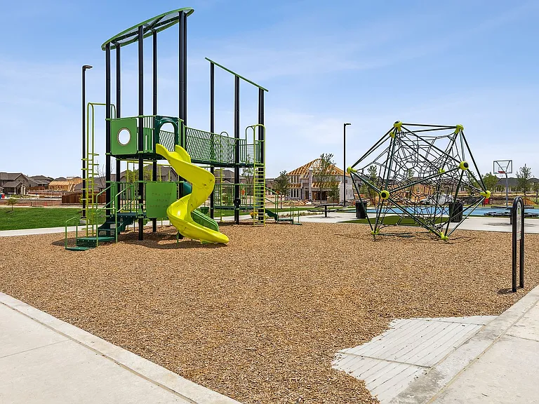 612 Huntley Dr — Photo 37