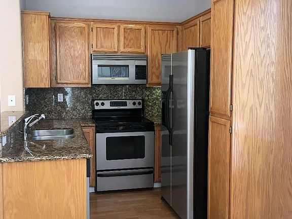 3rd image of 2585 Canary Palm Ct