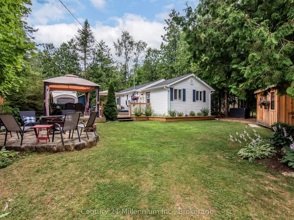 2 Hamilton Pl, South Bruce Peninsula, ON N0H 2G0