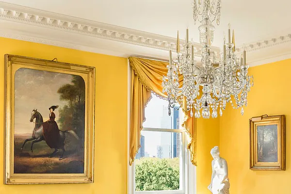 Sold by Sotheby's International Realty | media 6