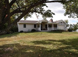 23098 Ridge Ave, Gallatin, MO 64640