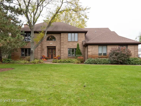 702 Galway Dr, Prospect Heights, IL 60070
