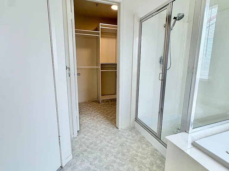 318 Cerro Dr — Photo 23