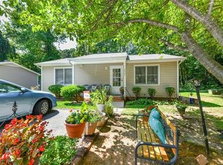 2003 Hummingbird Ct, High Point, NC 27265