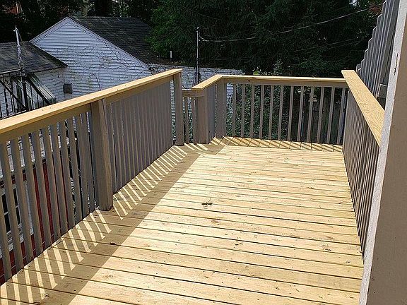 Private Deck