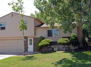 9320 W Canyon Pl, Littleton, CO 80128