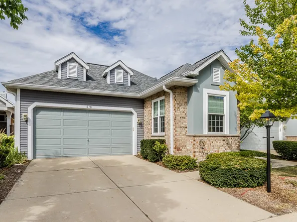 1710 Fairfax Ln, Oakbrook Terrace, IL 60181