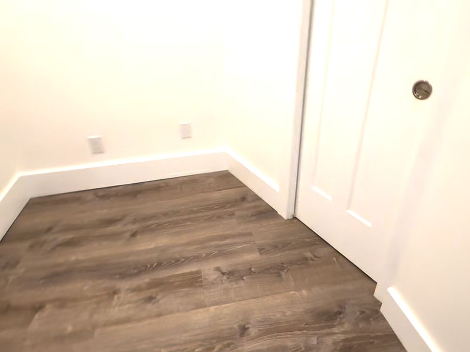 2nd bedroom / office