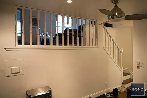 Rented by Bond New York | media 25