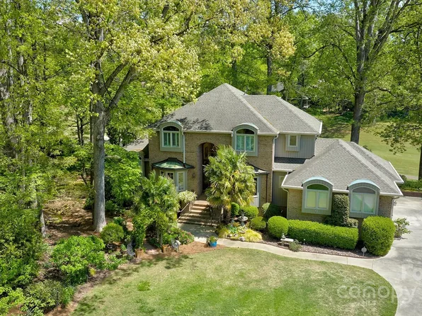 17 Hamiltons Ferry Rd, Lake Wylie, SC 29710