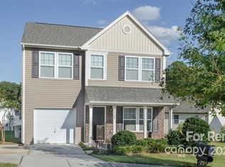 11325 Deer Chase Ln, Charlotte, NC 28262