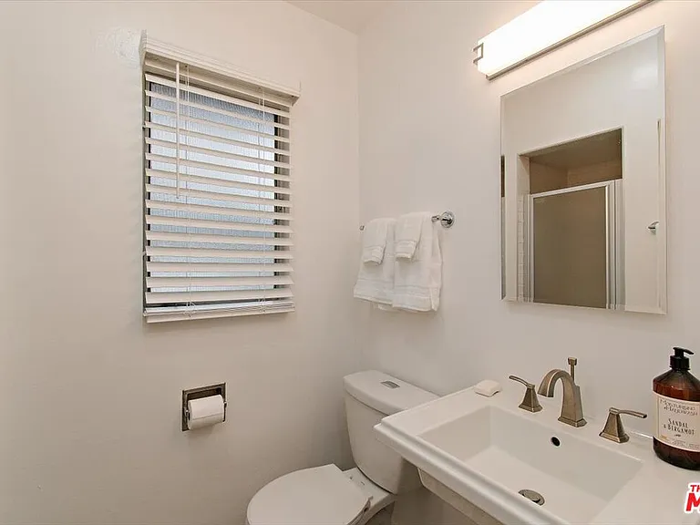 2224 W Imperial Hwy #1 — Photo 16