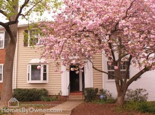 2643 S Walter Reed Dr UNIT B, Arlington, VA 22206