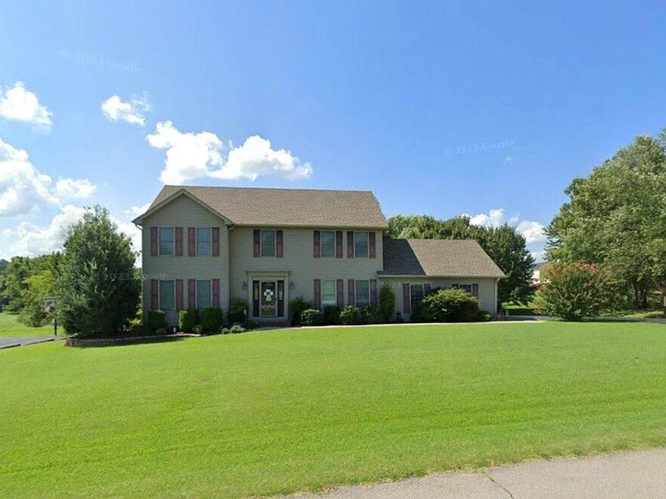 1st image of 840 Wexford Way