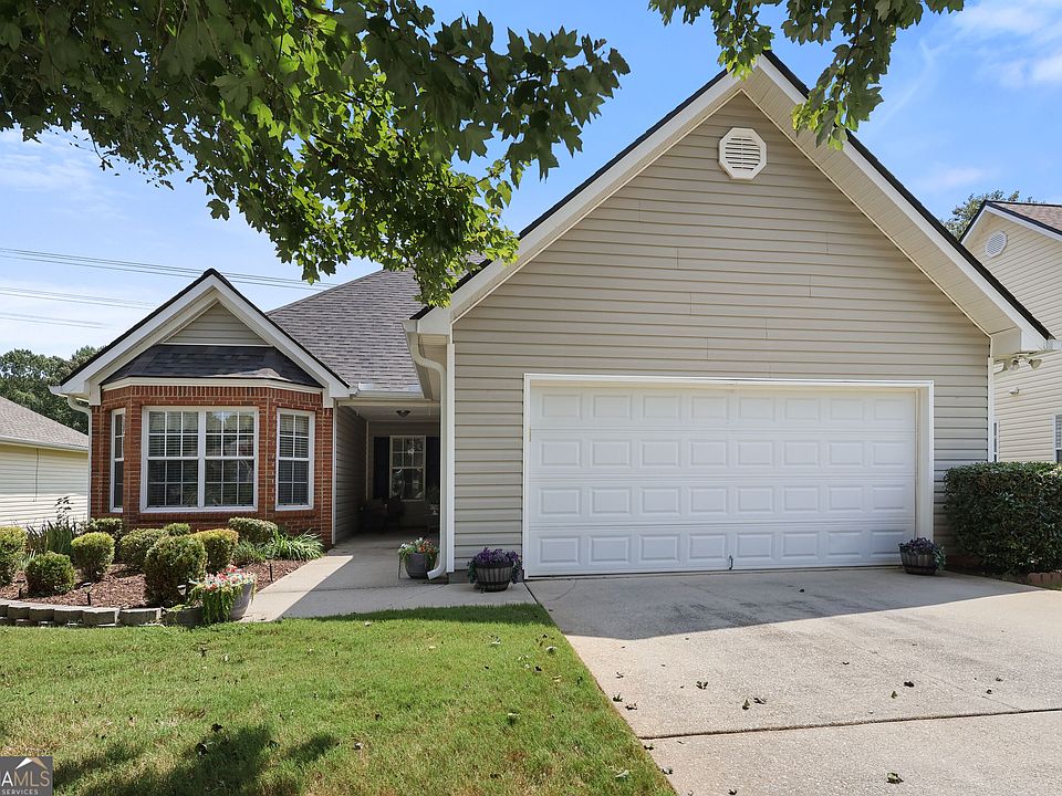 1st image of 1114 Strath Clyde Way