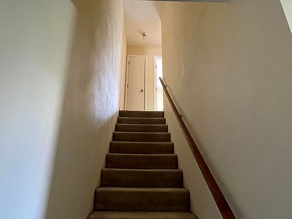 4th image of 2221 Eastgate Ave NE
