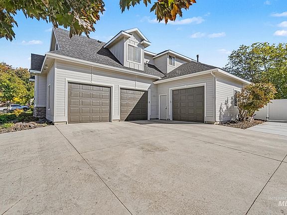 3rd image of 2340 S Alaska Way