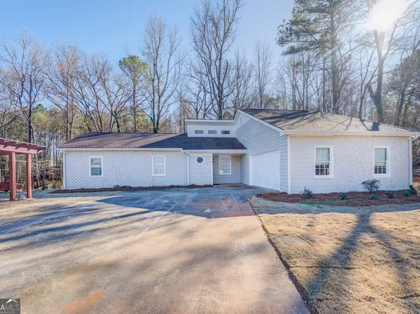 1680 Hidden Shoals Dr SE, Conyers, GA 30013