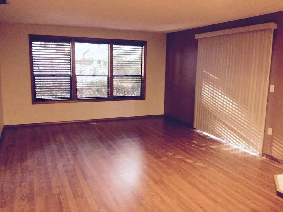 1st image of 3715 NE 158th Ct