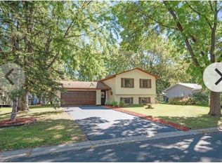 10264 Quaker Ln N, Maple Grove, MN 55369