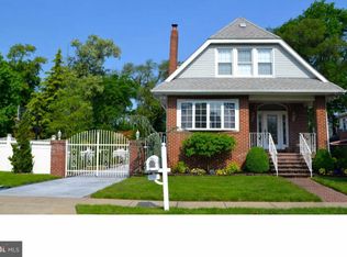 8 W Hoffman Ave, Cherry Hill, NJ 08002