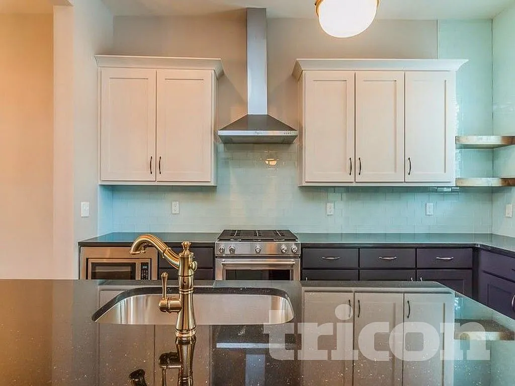 6813 Charlotte Pike, Unit 5 Nashville TN — Photo 4