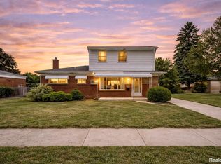 26615 Thomas St, Warren, MI 48091