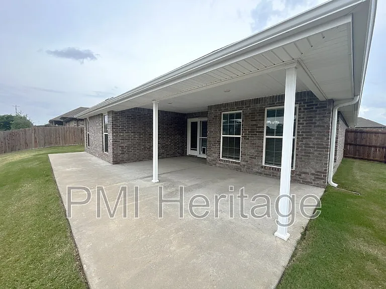 3661 Ambrosia Ln — Photo 23
