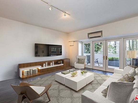 4th image of 1155 N La Cienega Blvd APT 110