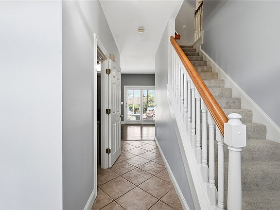 5th image of 654 Beechwood Dr