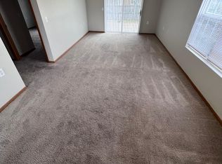 901 Springdale Ln #911, Terre Haute, IN 47802