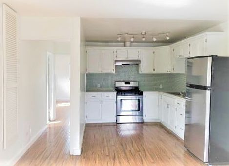 2nd image of 2820 W Avenue 33 #2822-1/4