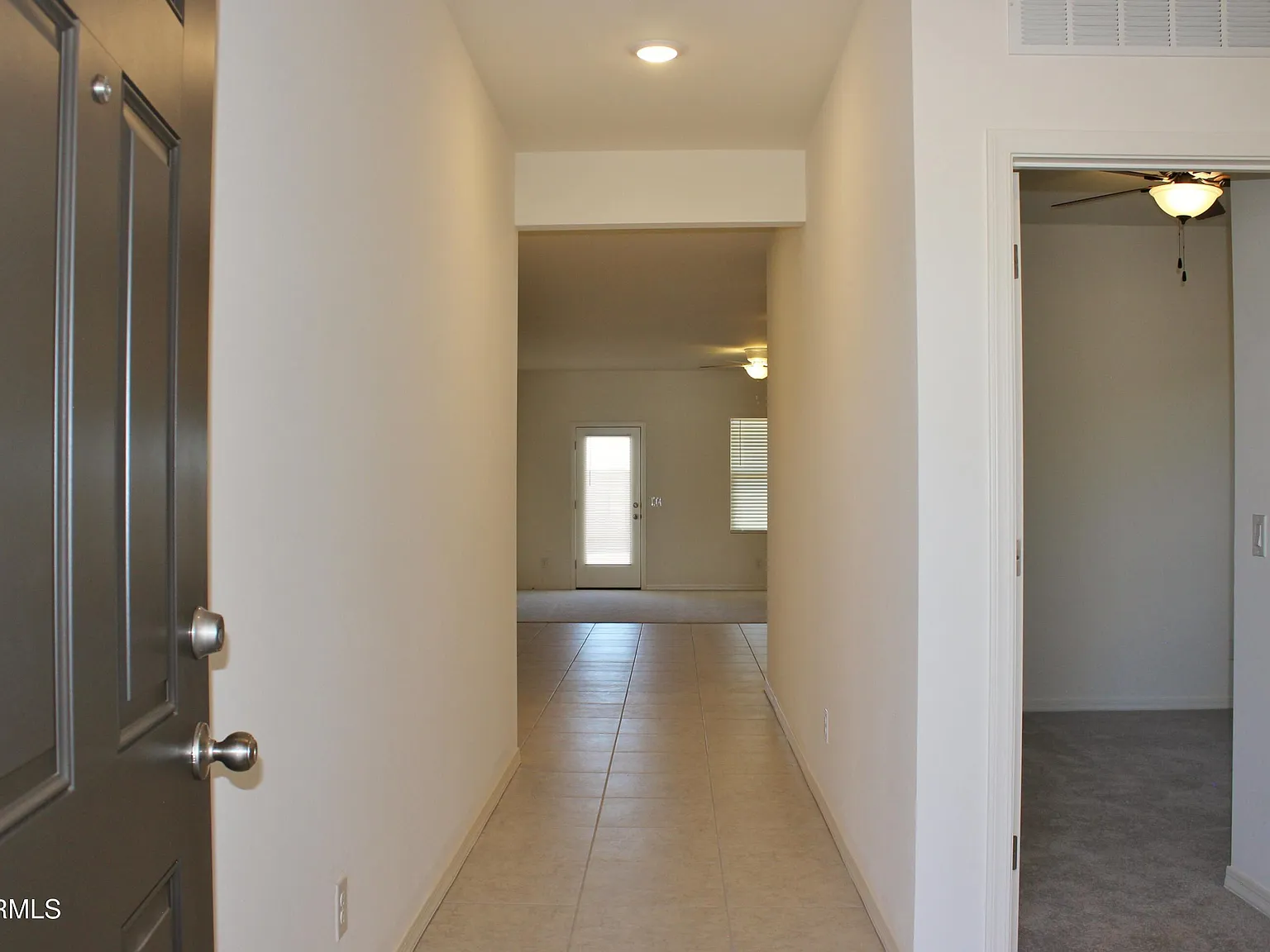 3 bed, 2.0 bath, 1662 sqft, $1,950 — Photo 2