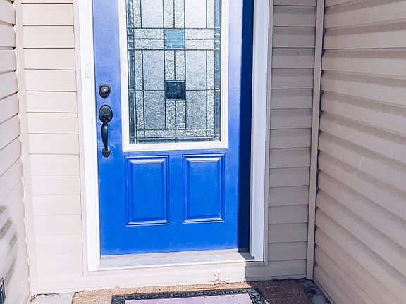 3rd image of 864 Allenbrook Ave