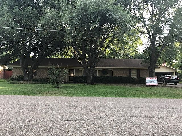 1st image of 203 Heath Ave