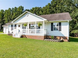 1185 Stowehill Ln, Catawba, NC 28609