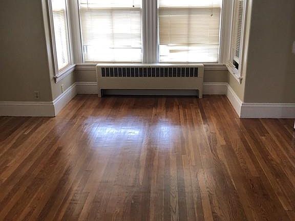 5th image of 131 East St #1