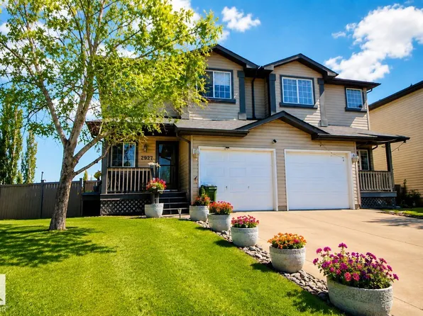 2927 30th St NW, Edmonton, AB T6T 1V2